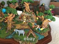 Danbury Mint Cent Acre Woods Winnie Le Pooh Diorama Avec Des Figures