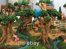 Danbury Mint Cent Acre Woods Winnie Le Pooh Diorama Avec Des Figures