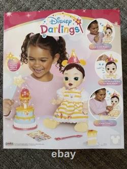 Disney Darlings Surprises magiques d’anniversaire Winnie l’Ourson Ensemble de 13 poupées 7 pièces
