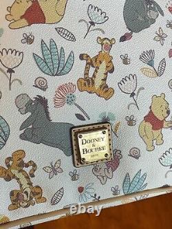 Disney Dooney & Bourke Winnie Le Pooh Crossbody Letter Carrier Purse Bag Nouveau