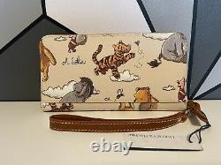 Disney Dooney & Bourke Winnie The Pooh Wallet T.n.-o.
