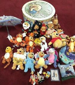 Disney Pooh Winnie The Pooh Vintage Hat Box Circle 16 Full Of Pooh Stuff(25)