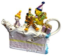 Disney Showcase Winnie l'Ourson Gâteau d'Anniversaire Théière LE Paul Cardew