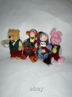 Disney Store Ensemble de 4 peluches en forme de sac de haricots de Noël de Winnie l'ourson