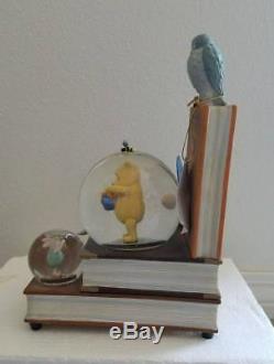 Disney Store Winnie L'ourson 80 Ans Serre-livres Musical Snowglobe Eau Globe De Neige