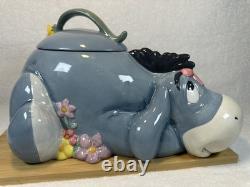 Disney -Vintage- Figurine de boîte à biscuits Eeyore avec fleurs - Années 1990 en bon état
