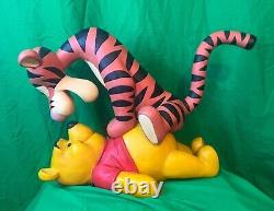 Disney WINNIE THE POOH & TIGGER Statue Big Fig 16 x 23 x 11 TRÈS RARE Vintage