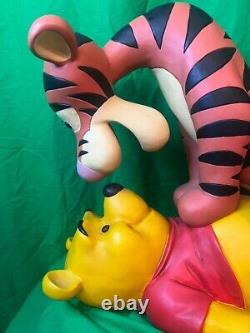 Disney WINNIE THE POOH & TIGGER Statue Big Fig 16 x 23 x 11 TRÈS RARE Vintage