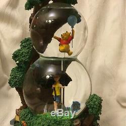 Disney Winnie L'ourson Grande Aventure Musicale Box Figurines Double Snowglobe