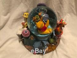 Disney Winnie L'ourson Honey Pot Tigrou Bourriquet Musical Snow Globe Nice Rare