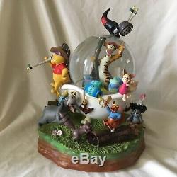 Disney Winnie L'ourson Pirates Musicale Mouvement Souffleur Figurines Snowglobe-mib