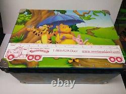 Disney Winnie La Boîte De Rangement Pooh Collecteur Lot Avec Plush / Vhs Tapes / Engineer