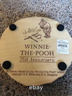 Disney Winnie Le Pooh Piglet Big Fig 75ème Anniversaire Faux Wood Carving Mib