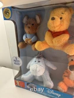 Disney Winnie l’Ourson Coffret Deluxe Collector 95e Anniversaire, ensemble de 5 pièces