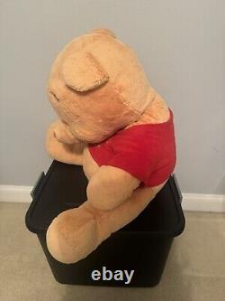 Disney Winnie l'ourson de bébé premier pauvre ours énorme peluche teddy bear RARE