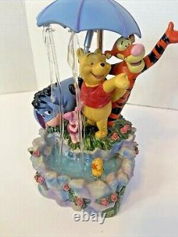 Disney's Collectionnable Winnie The Pooh And Friends Fontaine D'eau De Pluie Musicale