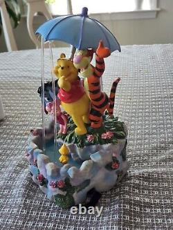 Disney's Winnie The Pooh And Friends Fontaine D'eau De Pluie Musicale En Boîte Video