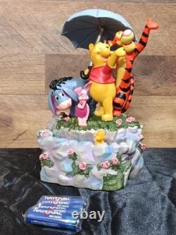Disney vintage Winnie l’Ourson fontaine musicale à eau Tigrou Bourriquet Porcinet NOS 1989