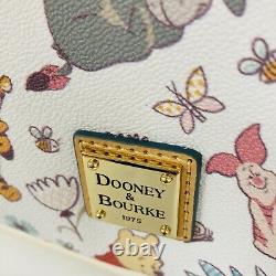 Dooney & Bourke Disney Parks Winnie The Pooh Crossbody Letter Carrier Sac Sac