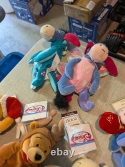 Enorme lot de 31 peluches en sac de fèves Disney Store Winnie l'Ourson Tigrou Bourriquet Porcinet