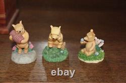 Ensemble de 22 figurines Winnie l'Ourson de Disney LENOX et étagère pour pot de miel #S29