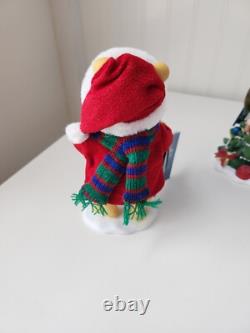 Ensemble de 4 Clothtique Disney Showcase Winnie l'Ourson et ses Amis avec boîte