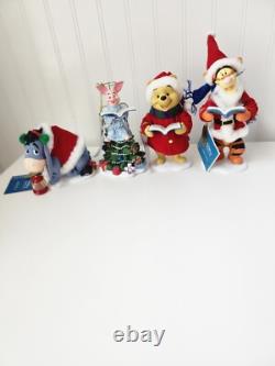 Ensemble de 4 Clothtique Disney Showcase Winnie l'Ourson et ses Amis avec boîte