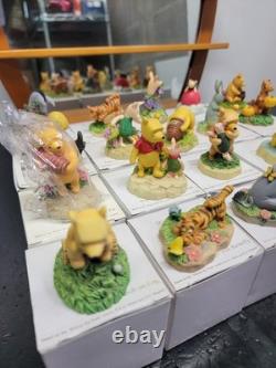 Ensemble de figurines de dé à coudre Lenox Disney Winnie l'Ourson 22 étagère miroir affichage miel