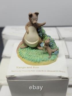 Ensemble de figurines de dé à coudre Lenox Disney Winnie l'Ourson 22 étagère miroir affichage miel