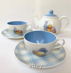 Ensemble de théière Winnie l'Ourson (4,33x4,72)/Tasse2 (3,54x2,16)/Soucoupe2 (5,7) Pooh