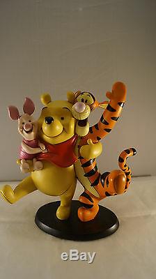 Extrêmement Rare! Disney Winnie L'ourson Avec Tigrou Et Porcinet Dansing Statue