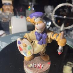 FIGURINE RARE Disney Tigger Artiste Peintre Winnie l'Ourson avec Chapeau Béret