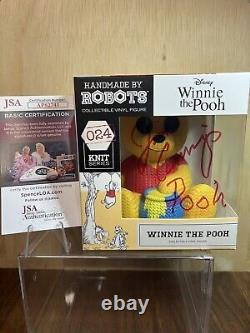 Fait à la main par des robots Winnie l'ourson #24 Auto par Jim Cummings JSA