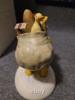 Figurine Vintage de Winnie l'Ourson Père Noël avec Oiseau et Canne à Sucre - Classique Disney