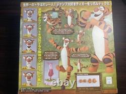 Figurine d'action Tigger de MOVIE REVO No. 012 Figurecomplex Winnie-the-Pooh Japon