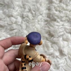 Figurine d'artiste peintre Tigger de Disney Winnie l'Ourson Beret Sri Lanka RARE