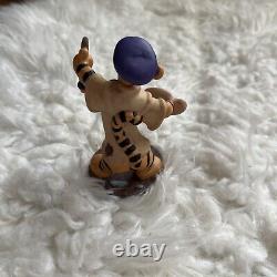 Figurine d'artiste peintre Tigger de Disney Winnie l'Ourson Beret Sri Lanka RARE