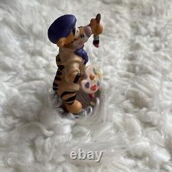 Figurine d'artiste peintre Tigger de Disney Winnie l'Ourson Beret Sri Lanka RARE