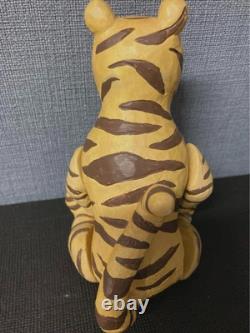 Figurine en bois sculptée Disney Winnie l'Ourson ensemble classique de 3 : Winnie, Porcinet, Tigrou