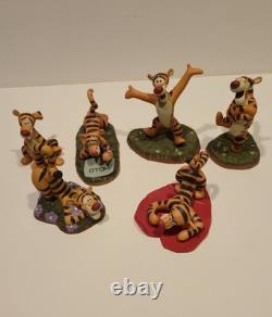 Figurines Disney Pooh Tigger, Artisanales, Collection Porcelaine Émaillée À Lire