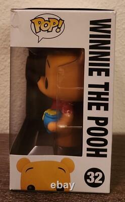 Funko Pop Disney Store Winnie l'Ourson 32 Rare Retiré Logo Bleu