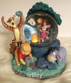 Grand Vintage Disney Winnie L'ourson Illuminez Musique Snow Globe Fireflies Works