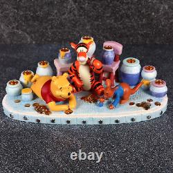 Hanoukka Menorah Judaica en porcelaine Vtg Winnie l'Ourson Tigger Roo des années 90 en parfait état.