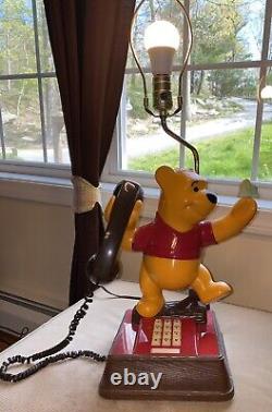 Lampe téléphone Disney Winnie l'ourson vintage 1964 avec abat-jour, peu utilisée