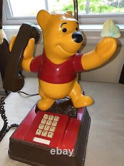 Lampe téléphone Disney Winnie l'ourson vintage 1964 avec abat-jour, peu utilisée