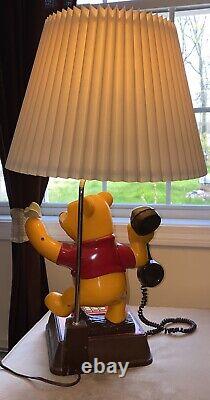 Lampe téléphone Disney Winnie l'ourson vintage 1964 avec abat-jour, peu utilisée