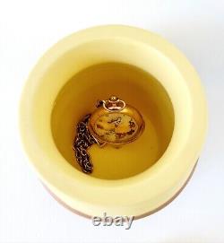 Le Disney Winnie l'ourson et la montre de poche Le Pot de Miel dans le pot de miel 1997