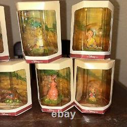 Le Petit Royaume de Disney: Figurines de Winnie l'Ourson et l'Arbre à Miel 1996 Ensemble de 9