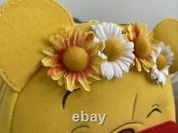 Loungefly Disney Winnie L’ourson Floral Crown Flocked Flower Love Mini Sac À Dos