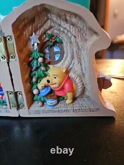 Maison du Lapin Disney Vintage 1995 Noël à Notre Maison Figurine articulée Winnie l'Ourson